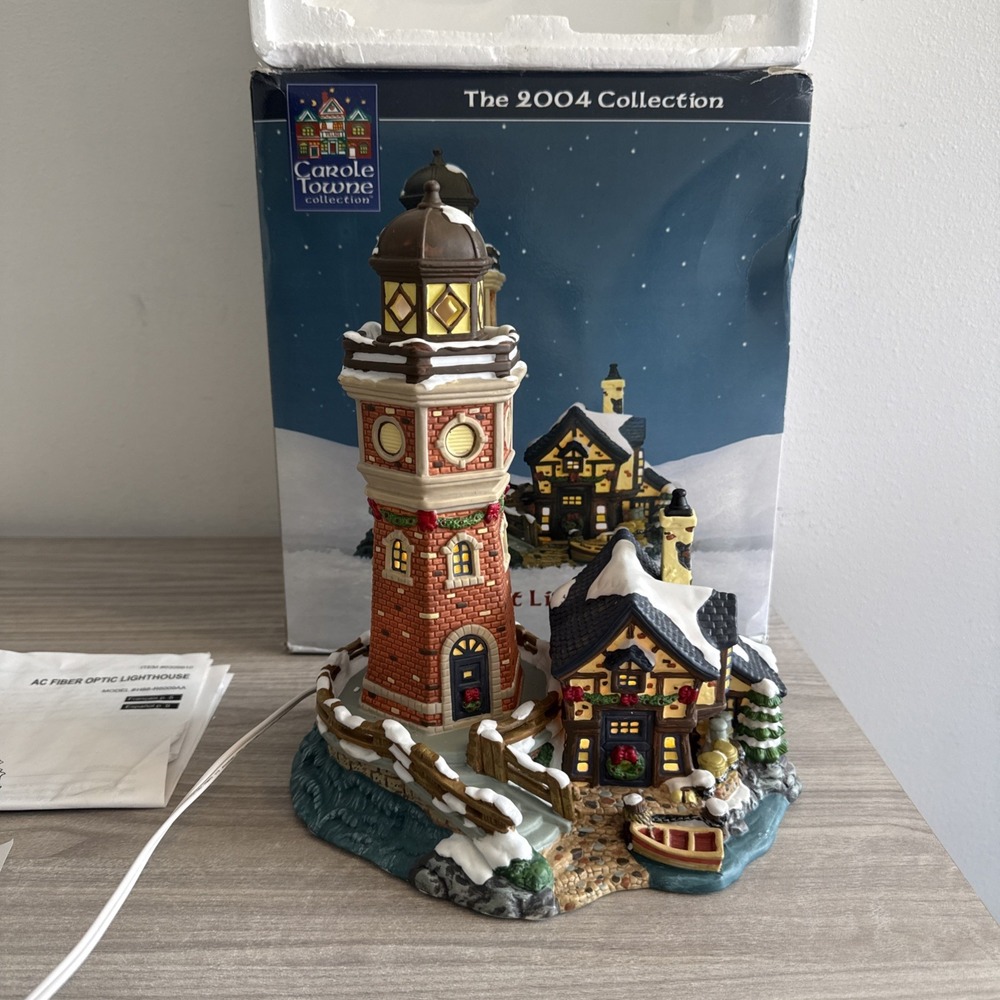 Carole Towne Collection 2004 The Point Lighthouse Christmas Town Tested Working